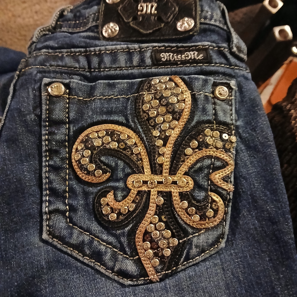 Miss Me Blue Jeans with Gold Fleur-de-Lis